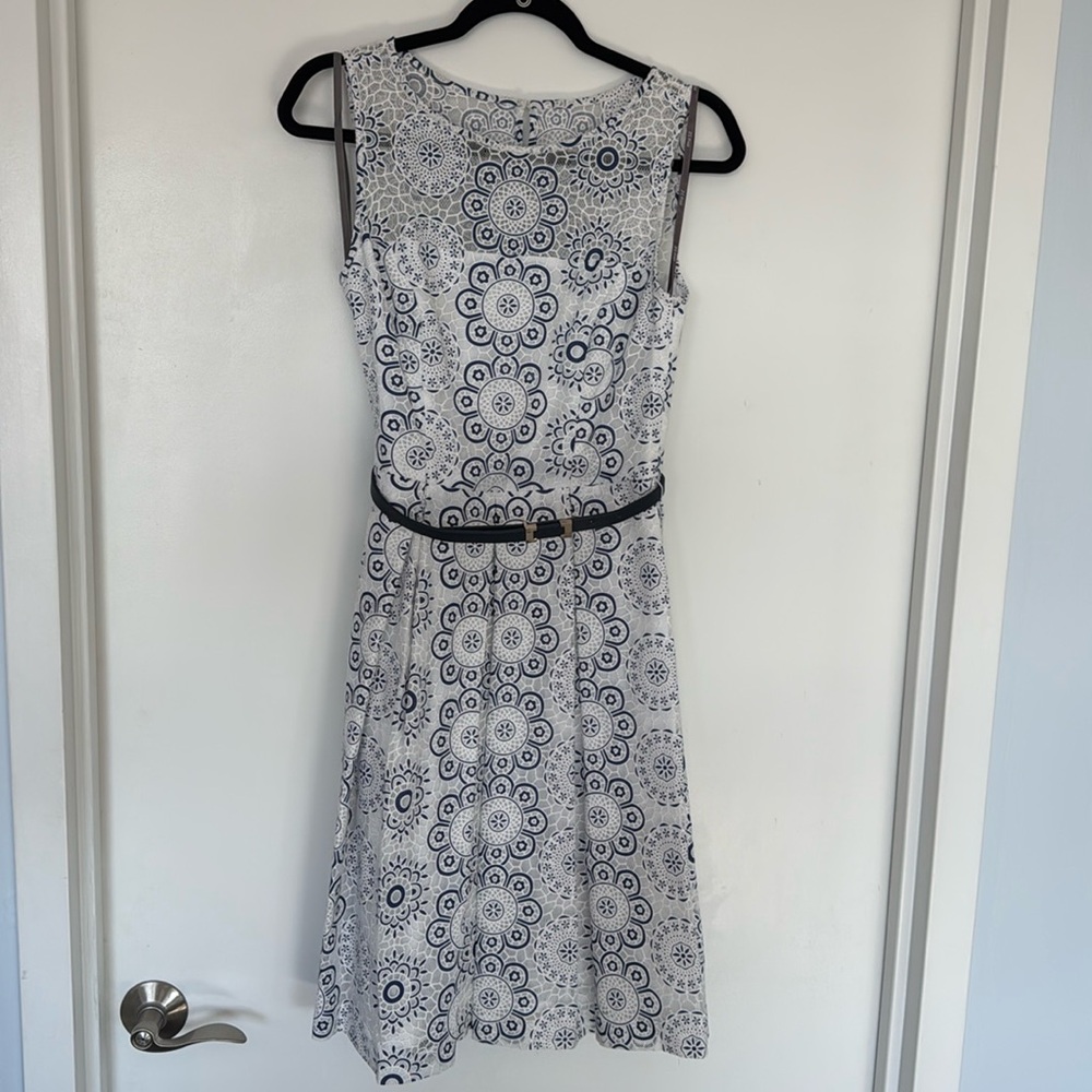 Muse blue and white lace a-line dress with removable belt- size 2